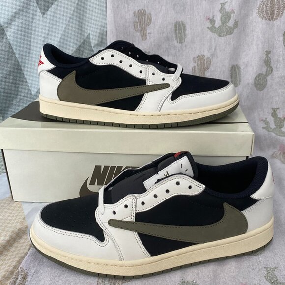 Travis Scott X Jordan Air Jordan 1 Low - Picture 1 of 8